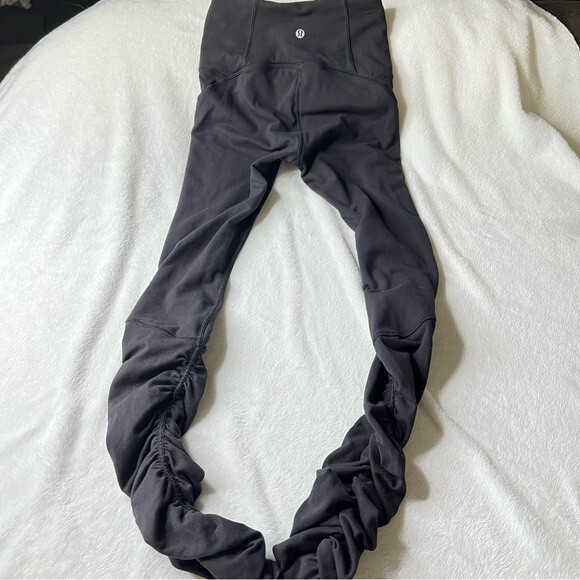 lululemon Black Ready to Rulu 28” Leggings Tights - Picture 4 of 6